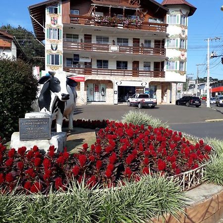 Hospedaria Da Cecilia Moser Treze Tílias Esterno foto