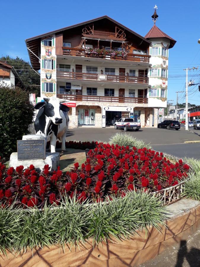 Hospedaria Da Cecilia Moser Treze Tílias Esterno foto